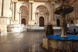 malaga-katedra-wejscie malaga-katedra-wejscie